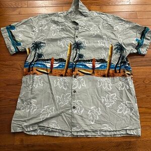 Gray Beach Scene Men's Casual Shirt